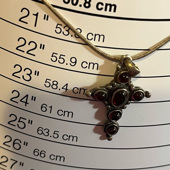 Vintage 925 cross with chain 20” inches long tested for ruby. - Picture 4 of 7